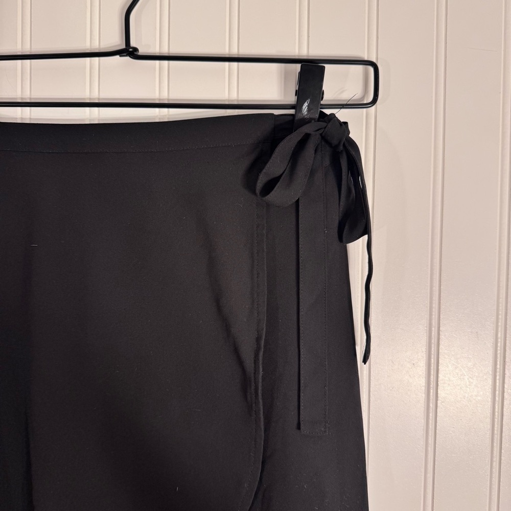 Aritzia Sunday Best Ariel Black Wrap Mini Skirt A-Line Self Tie Size 4 - Picture 3 of 11